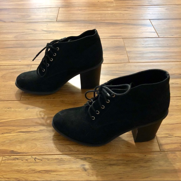 Laced Booties - Picture 3 of 8